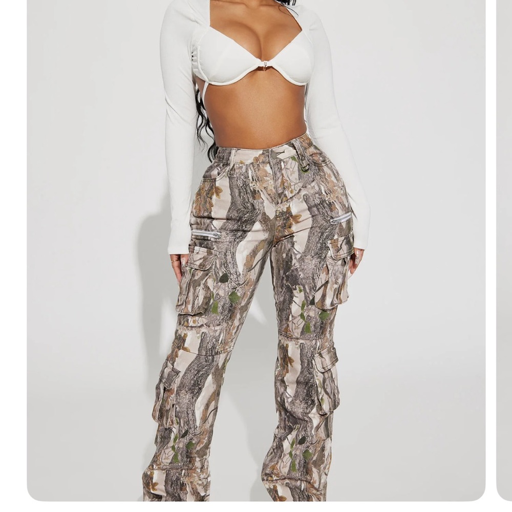 NWT Camo Cargo Jeans